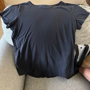 Lululemon Black shirt sleeve shirt